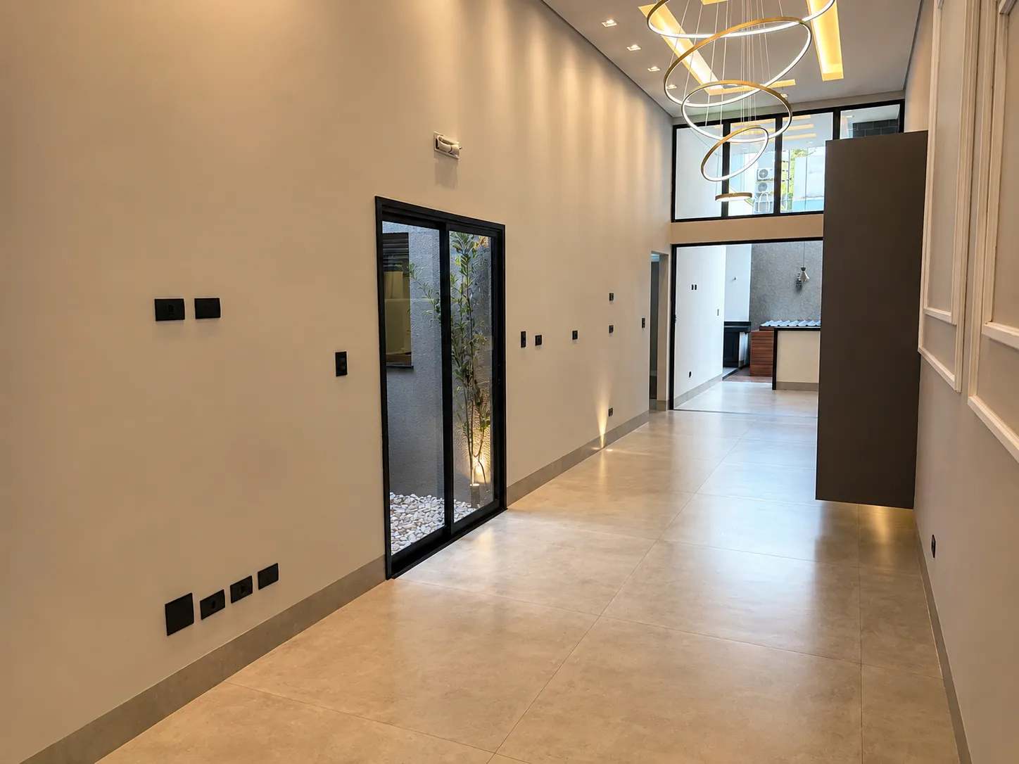 Casa à Venda Jardim Fregadoli | 3 Quartos, 1 Suíte e Excelente Localização