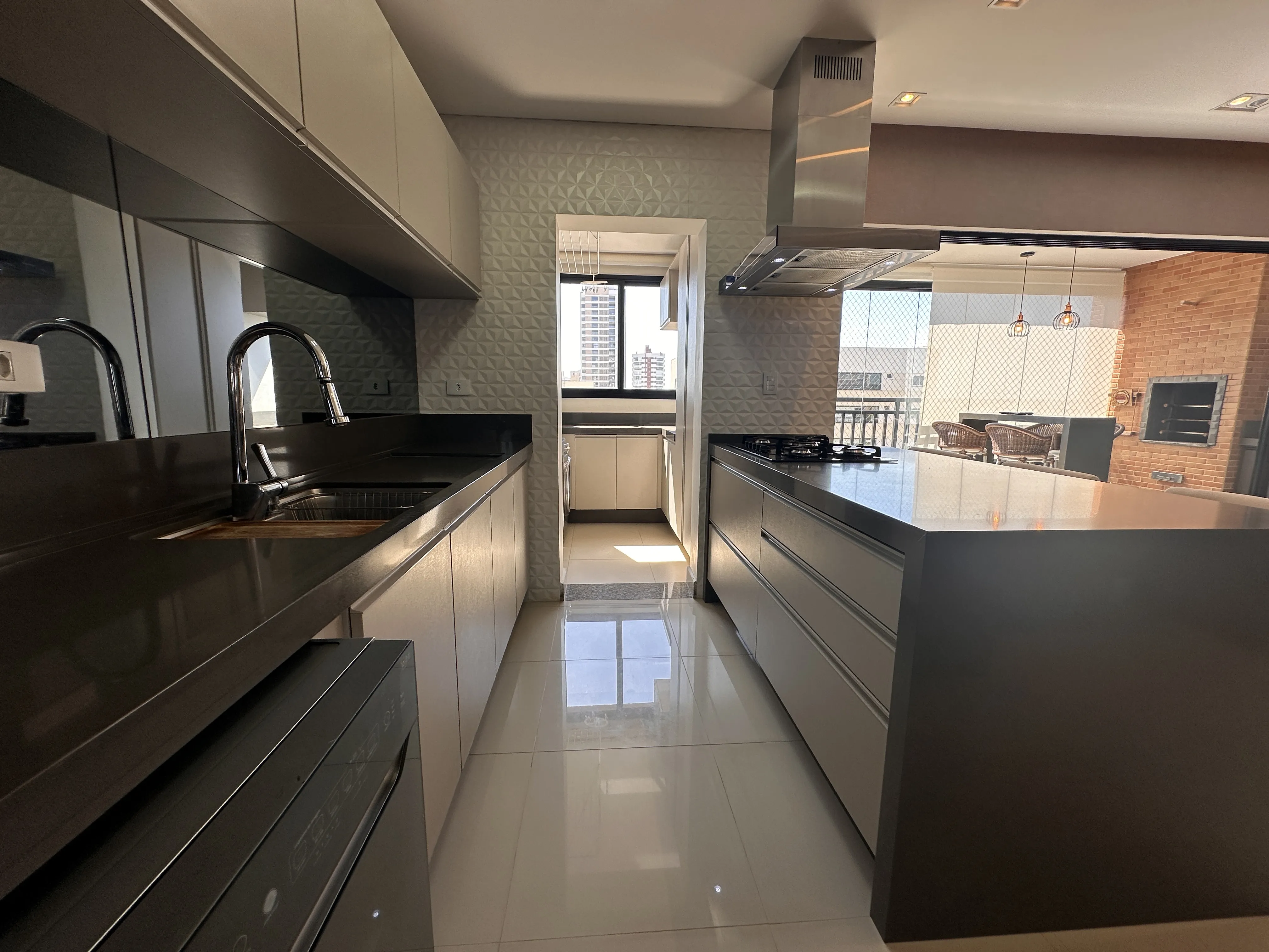Apartamento 3 quartos, area de lazer completa zona 03, MARINGA - PR