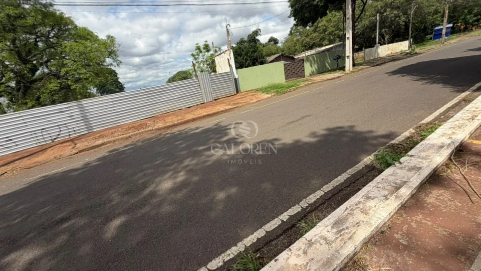 Imagens do imóveis Terreno Comercial na Av. Sophia Rasgulaeff