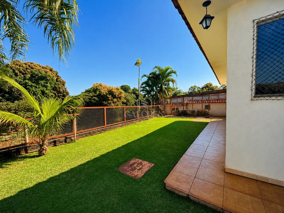 Imagens do imóveis Terreno de  2.115m² em Localização Privilegiada - Proximo ao Jardim Cidade Monções