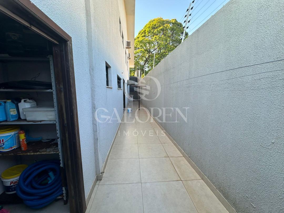 Casa Ampla à Venda na Zona 5 em Maringá  473 m² Construídos e 4 Dormitórios