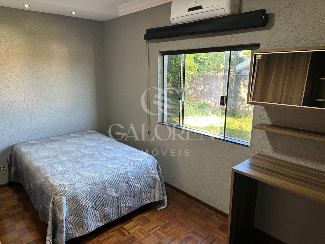 Casa Ampla à Venda na Zona 5 em Maringá  473 m² Construídos e 4 Dormitórios