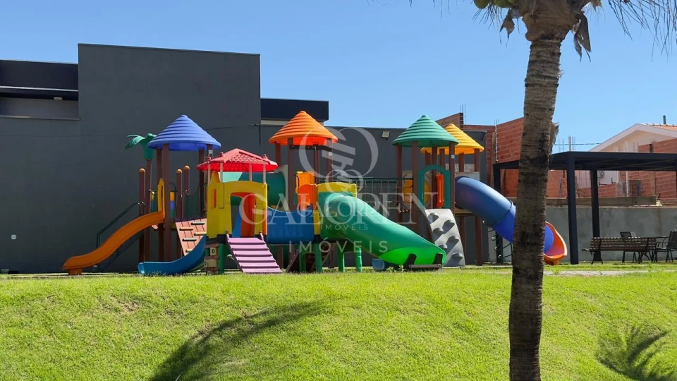 Imagens do imóveis Casa nova de Alto Padrão no GreenPark com 3 Suítes e Piscina privativa