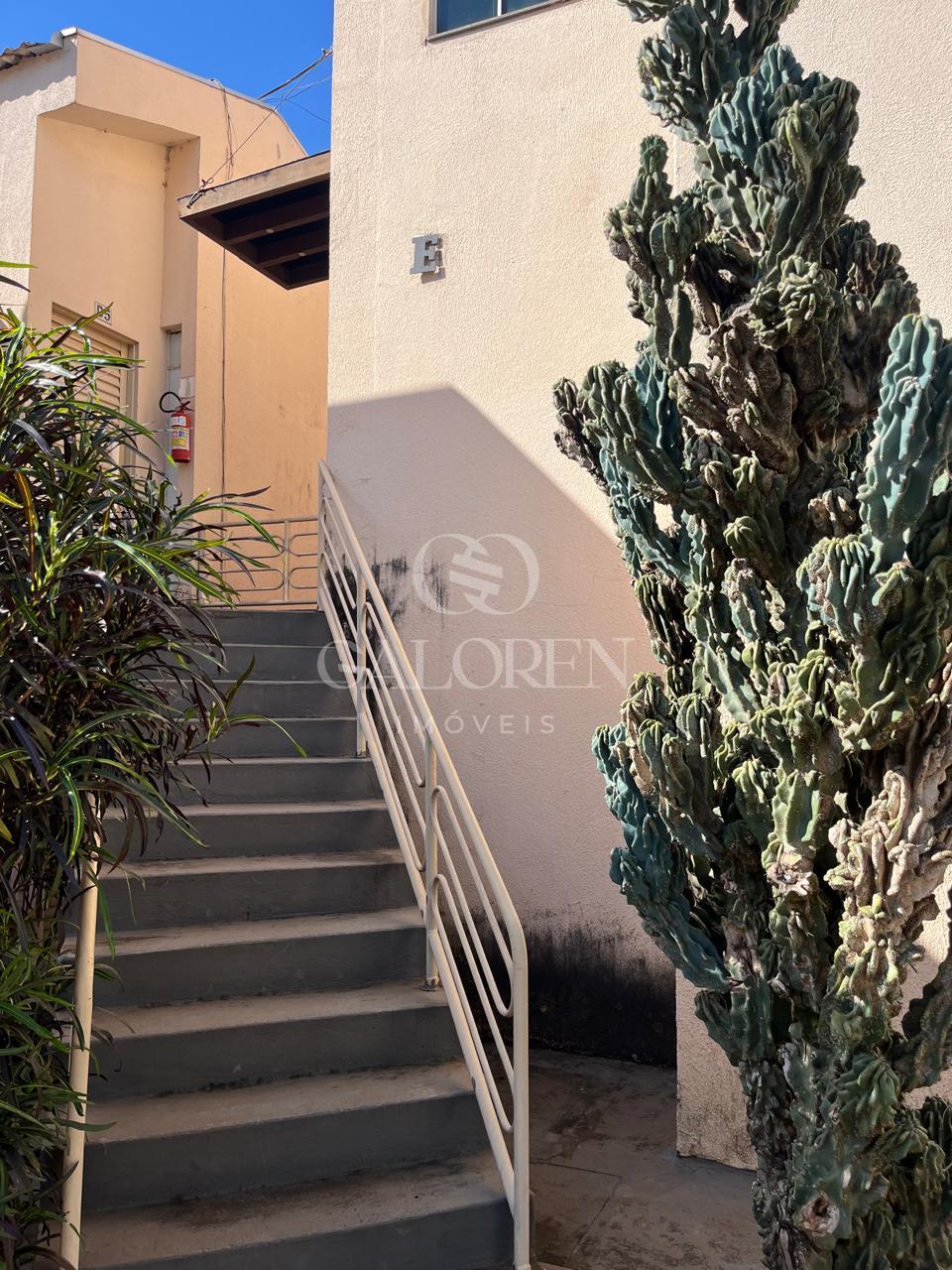Quitinete à venda, Cidade Jardim, quarto com privacidade e garagem MARINGA - PR
