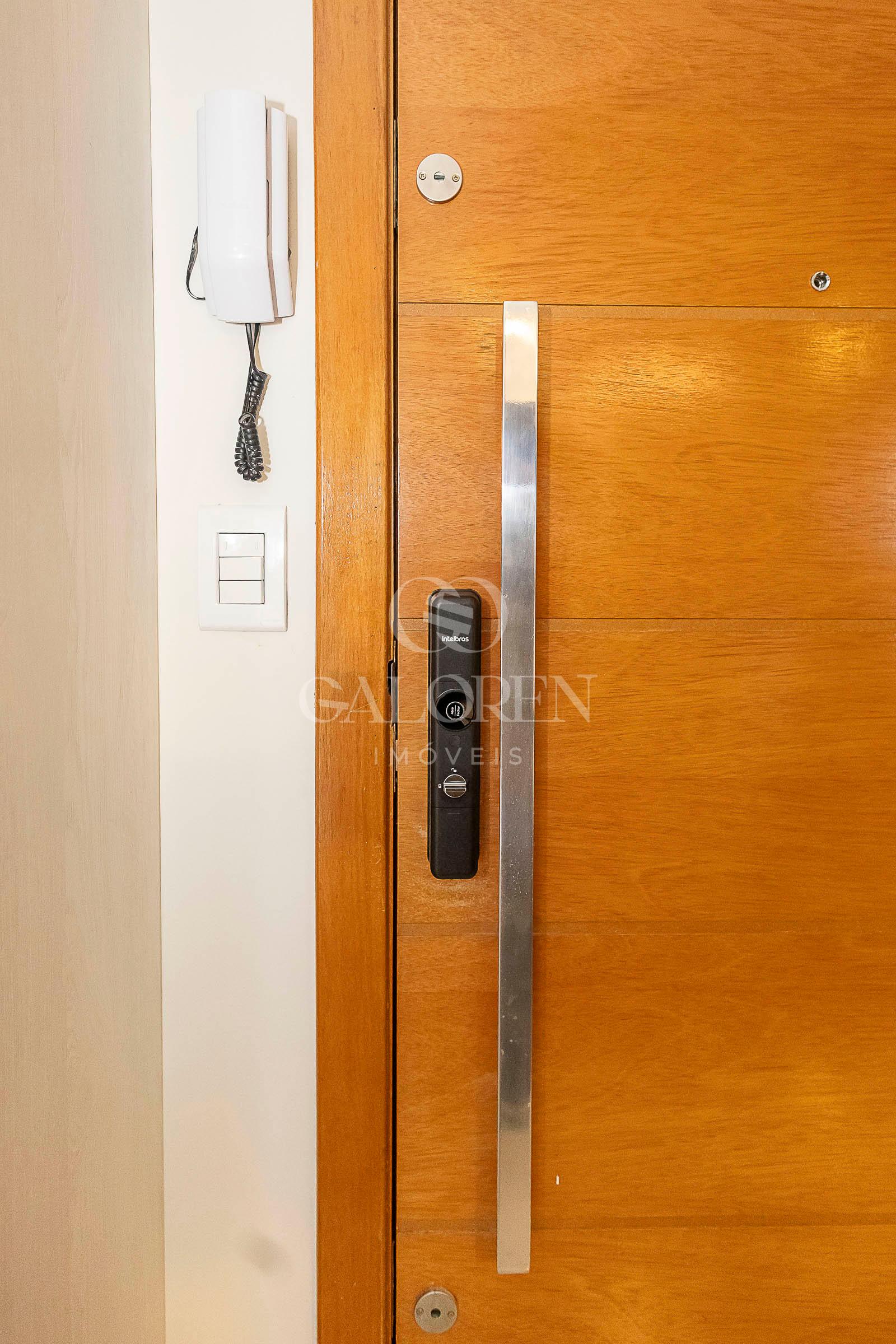 Apartamento,03 dormitórios, zona 01, 74 m privativos com 01 garagem MARINGA - PR