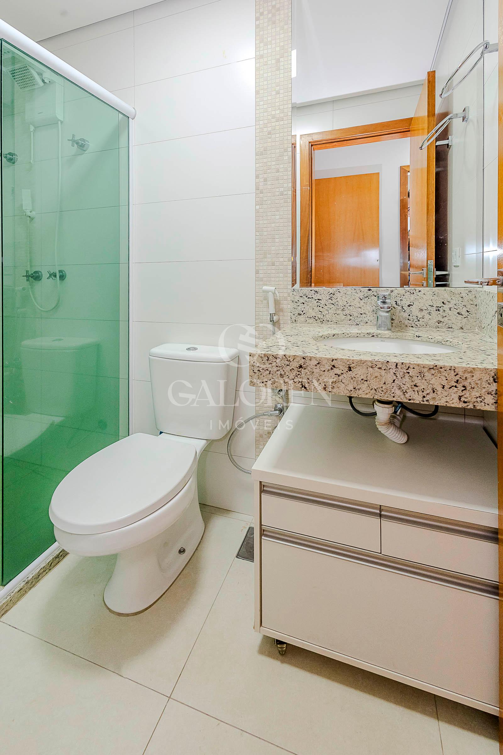 Apartamento,03 dormitórios, zona 01, 74 m privativos com 01 garagem MARINGA - PR