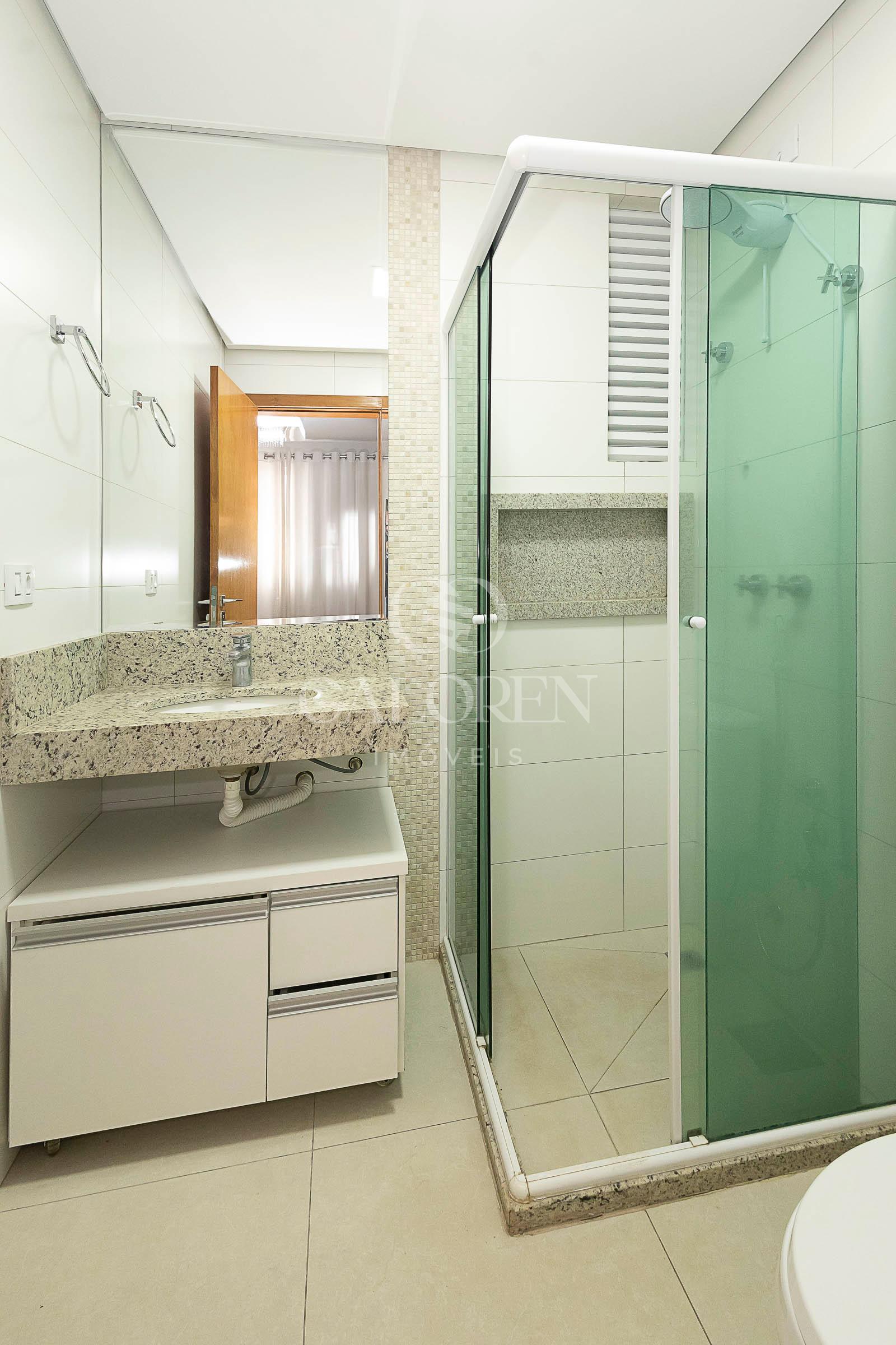 Apartamento,03 dormitórios, zona 01, 74 m privativos com 01 garagem MARINGA - PR