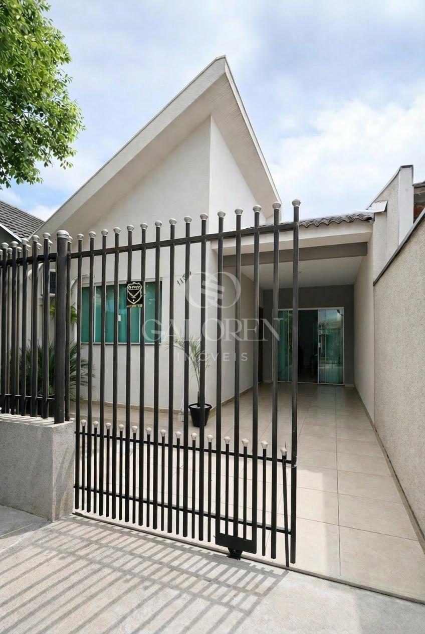 Casa à Venda em Sarandi no Jardim Verão, 3 Quartos, garagem 02 Próxima ao Centro