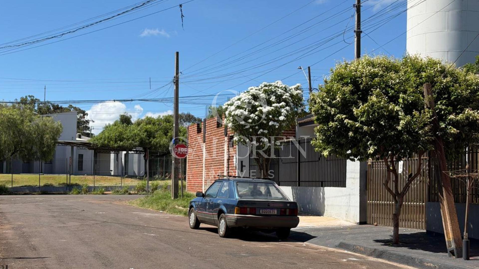 Casa à Venda em Sarandi no Jardim Verão, 3 Quartos, garagem 02 Próxima ao Centro