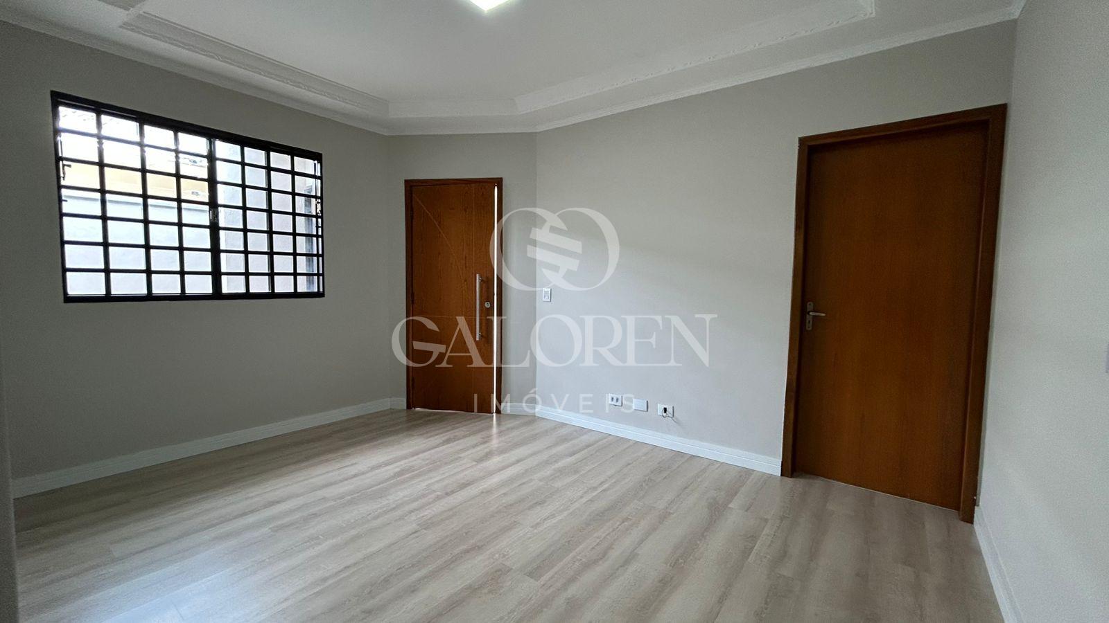 Casa à venda no Jardim Paris 2 com 3 quartos e suíte  115 m² | R$ 500 mil