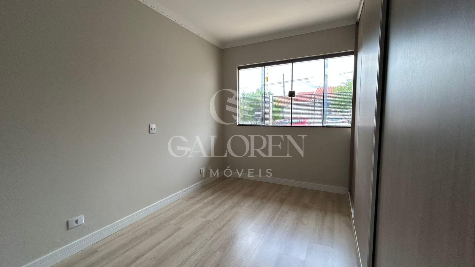 Casa à venda no Jardim Paris 2 com 3 quartos e suíte  115 m² | R$ 500 mil