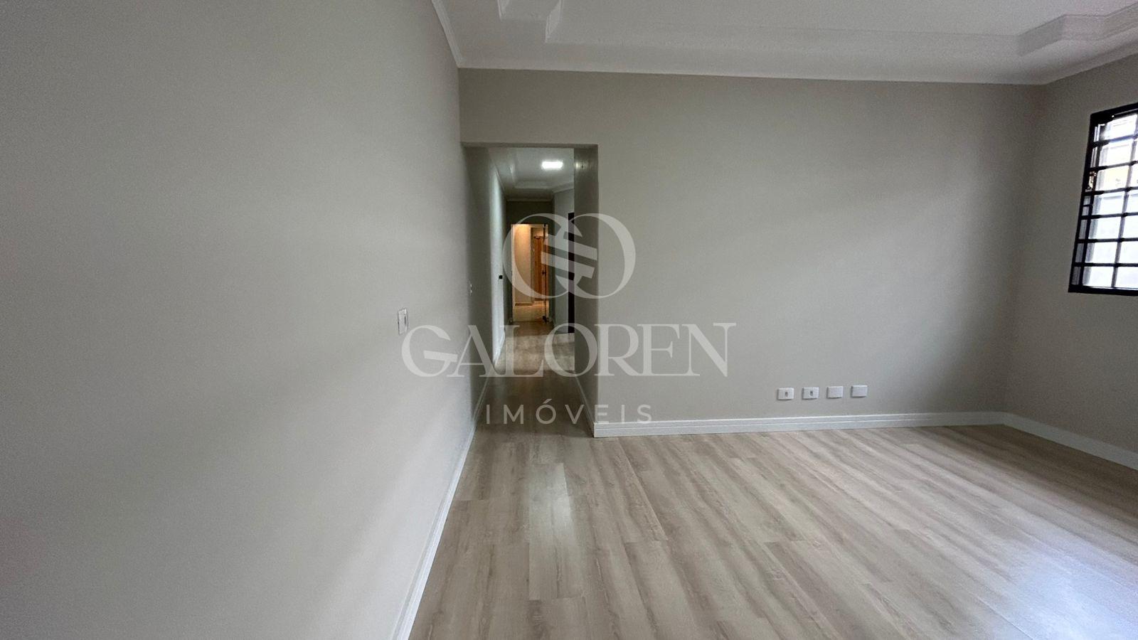 Casa à venda no Jardim Paris 2 com 3 quartos e suíte  115 m² | R$ 500 mil