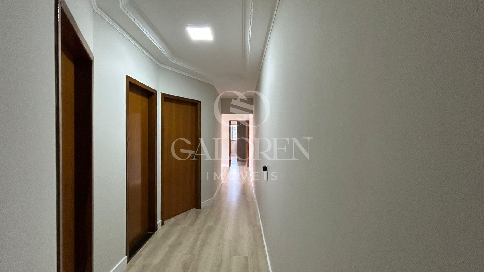 Casa à venda no Jardim Paris 2 com 3 quartos e suíte  115 m² | R$ 500 mil