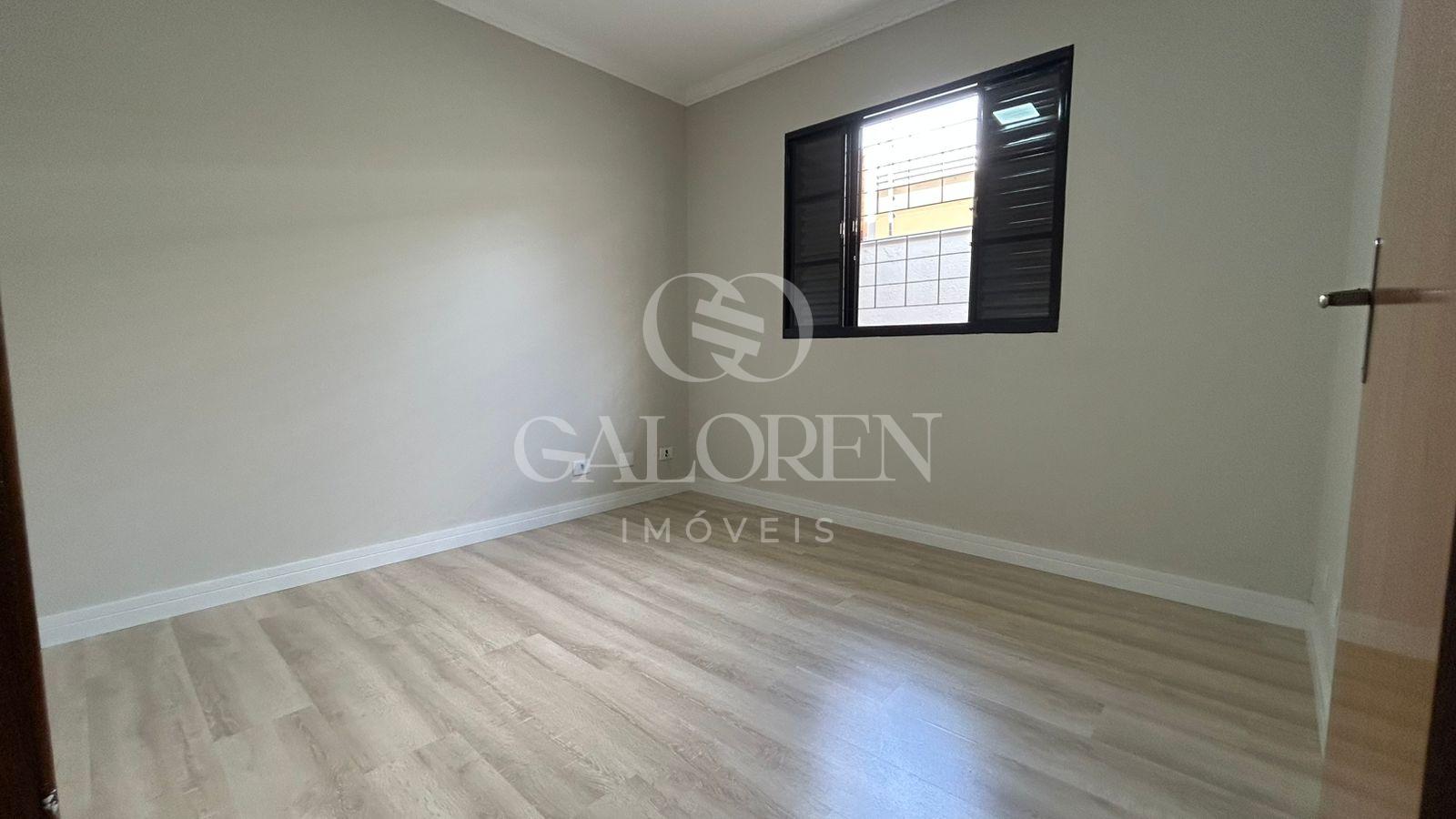 Casa à venda no Jardim Paris 2 com 3 quartos e suíte  115 m² | R$ 500 mil