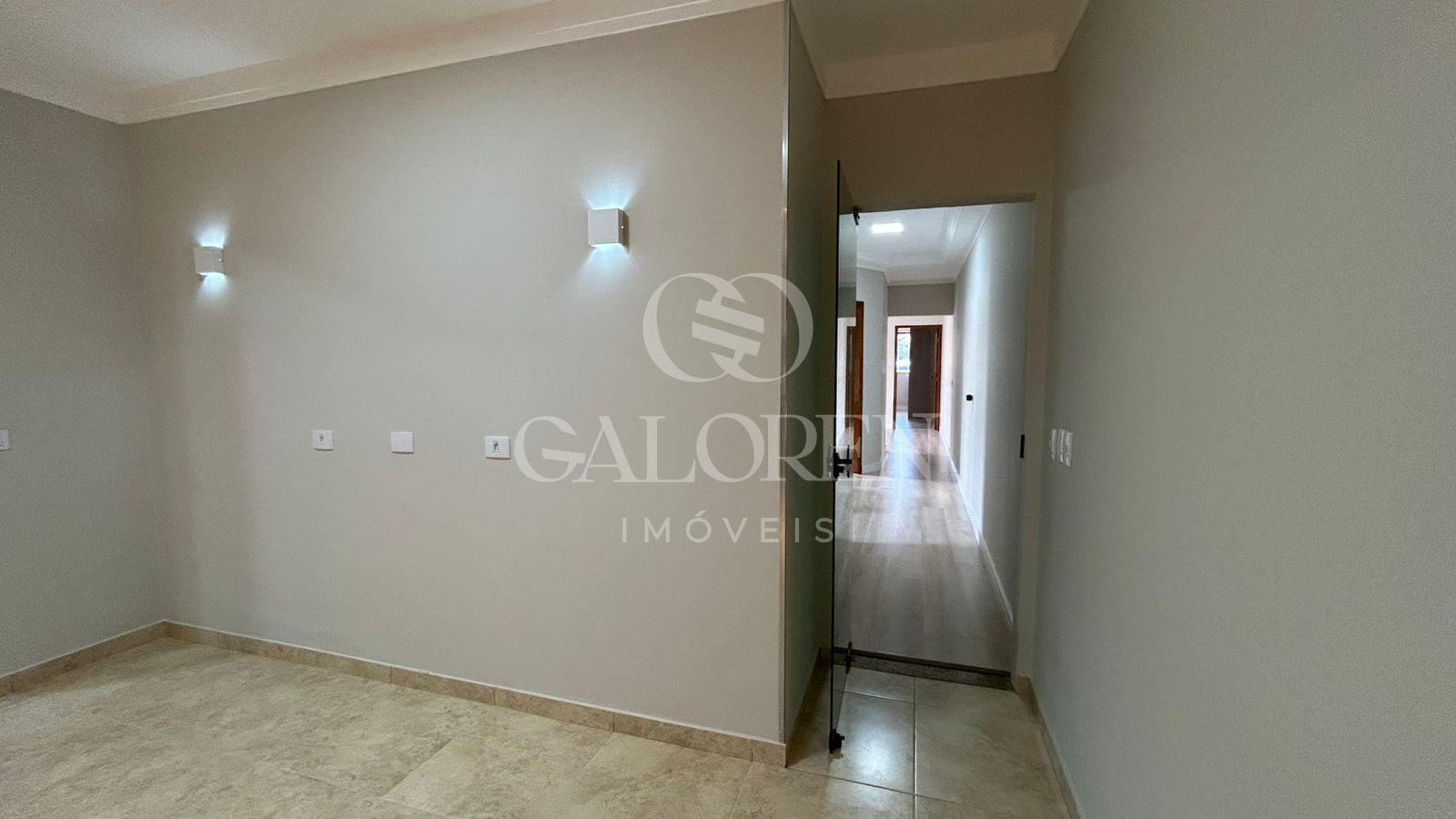 Casa à venda no Jardim Paris 2 com 3 quartos e suíte  115 m² | R$ 500 mil