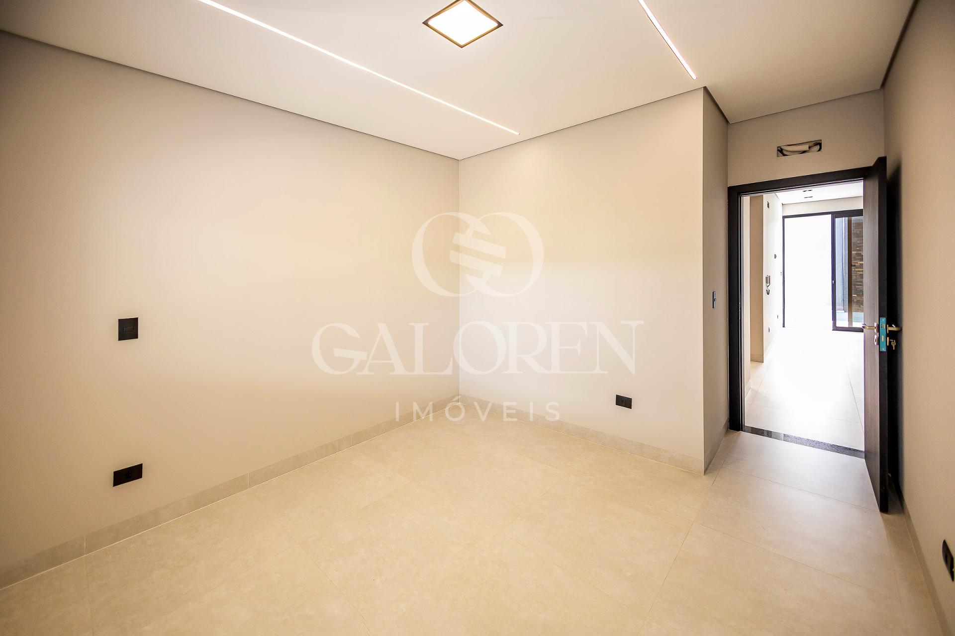 Sobrado, 04 quartos, 261m² com piscina aquecida -  Jardim Munique - MARINGA - PR