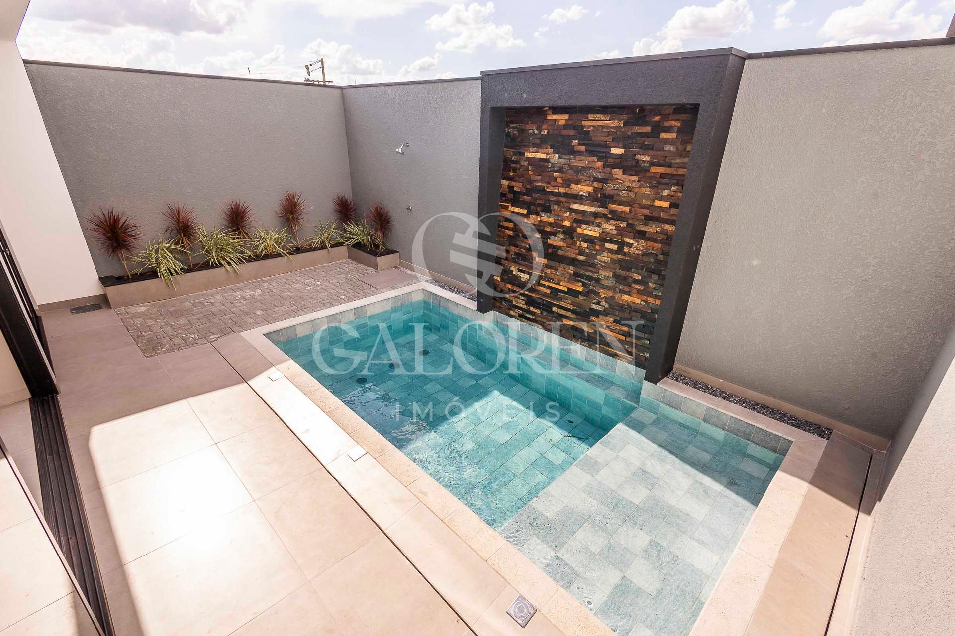 Sobrado, 04 quartos, 261m² com piscina aquecida -  Jardim Munique - MARINGA - PR