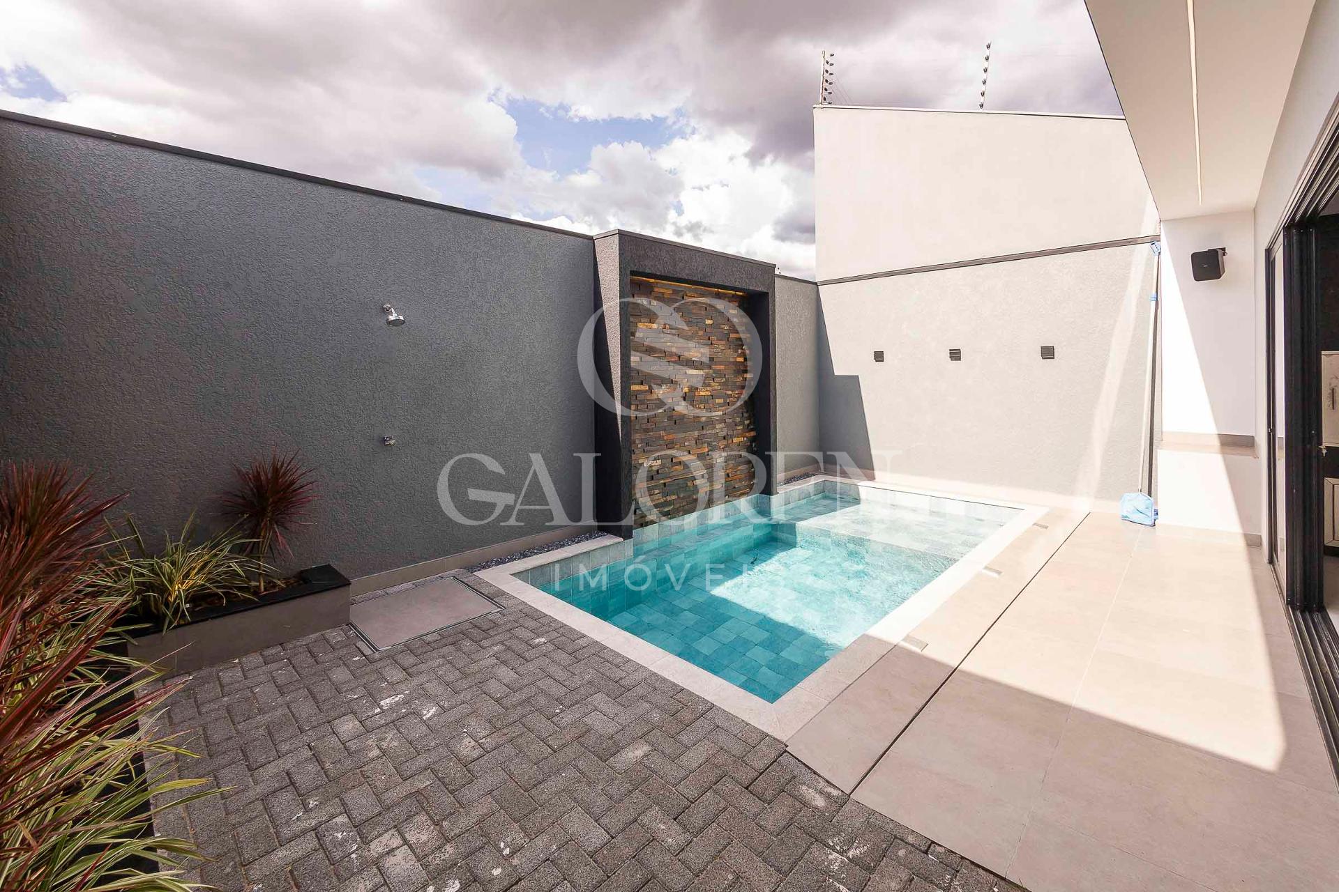Sobrado, 04 quartos, 261m² com piscina aquecida -  Jardim Munique - MARINGA - PR