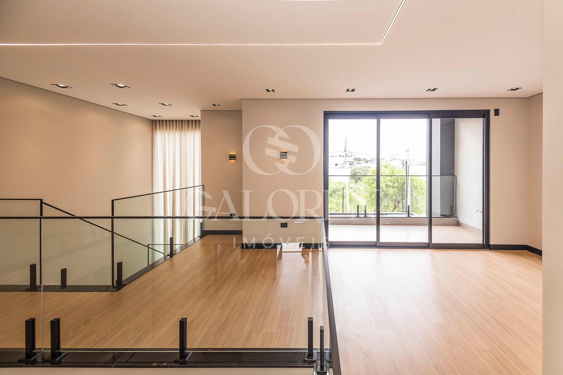 Sobrado, 04 quartos, 261m² com piscina aquecida -  Jardim Munique - MARINGA - PR