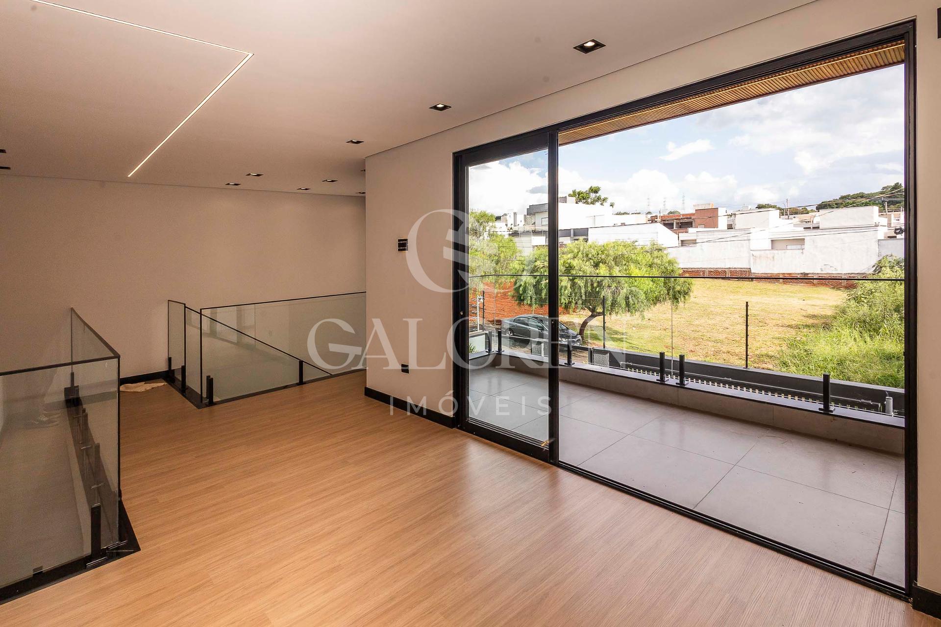 Sobrado, 04 quartos, 261m² com piscina aquecida -  Jardim Munique - MARINGA - PR