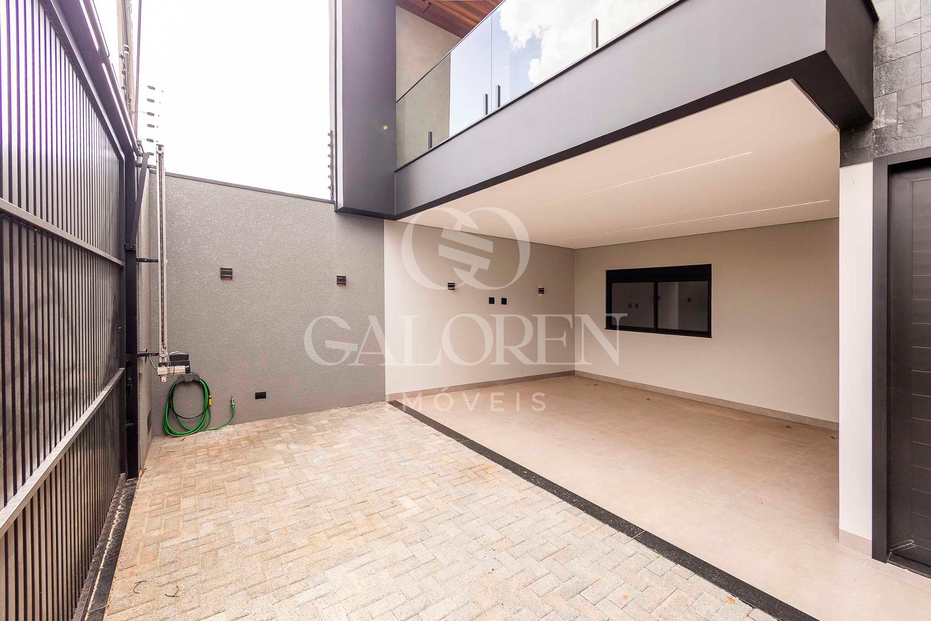 Sobrado, 04 quartos, 261m² com piscina aquecida -  Jardim Munique - MARINGA - PR