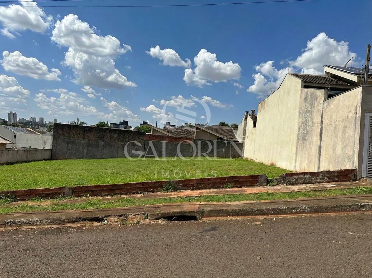 Terreno à venda no Jardim São Paulo em Maringá  300 m²