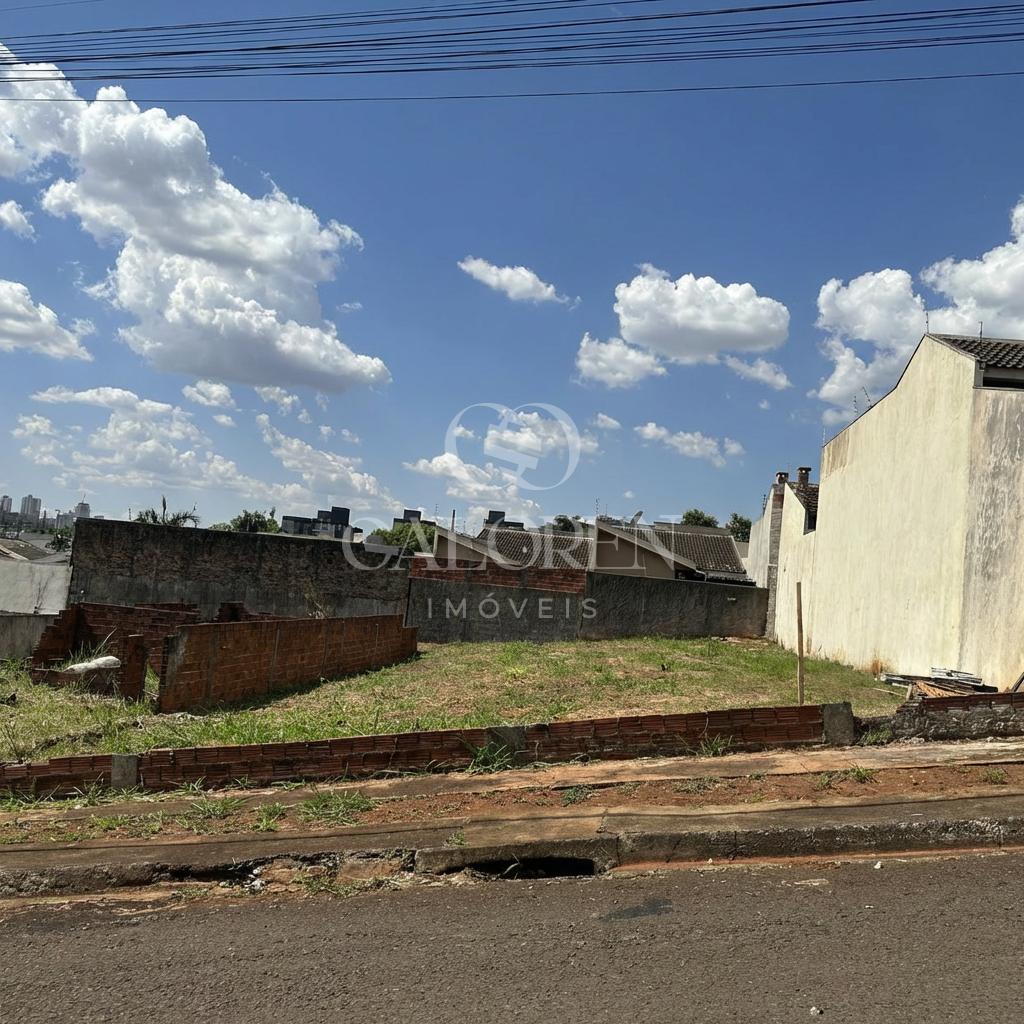 Terreno à venda no Jardim São Paulo em Maringá  300 m²