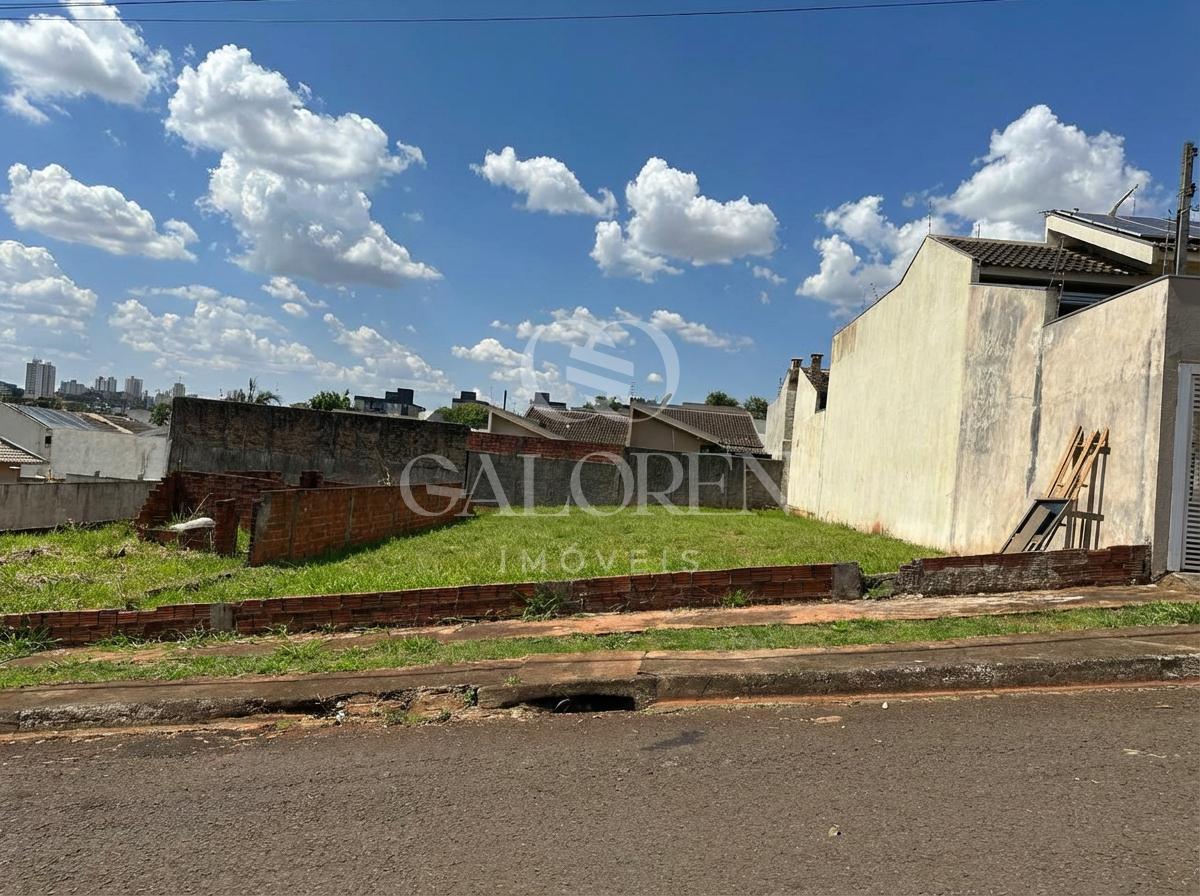 Terreno à venda no Jardim São Paulo em Maringá  300 m²