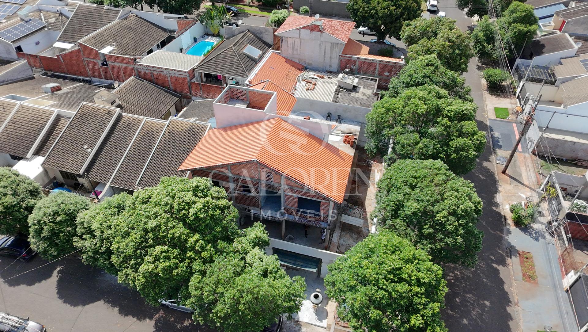 Sobrado 5 suítes 463m Piscina 3 vagas de garagem - Jd. Colina Verde, Maringá PR