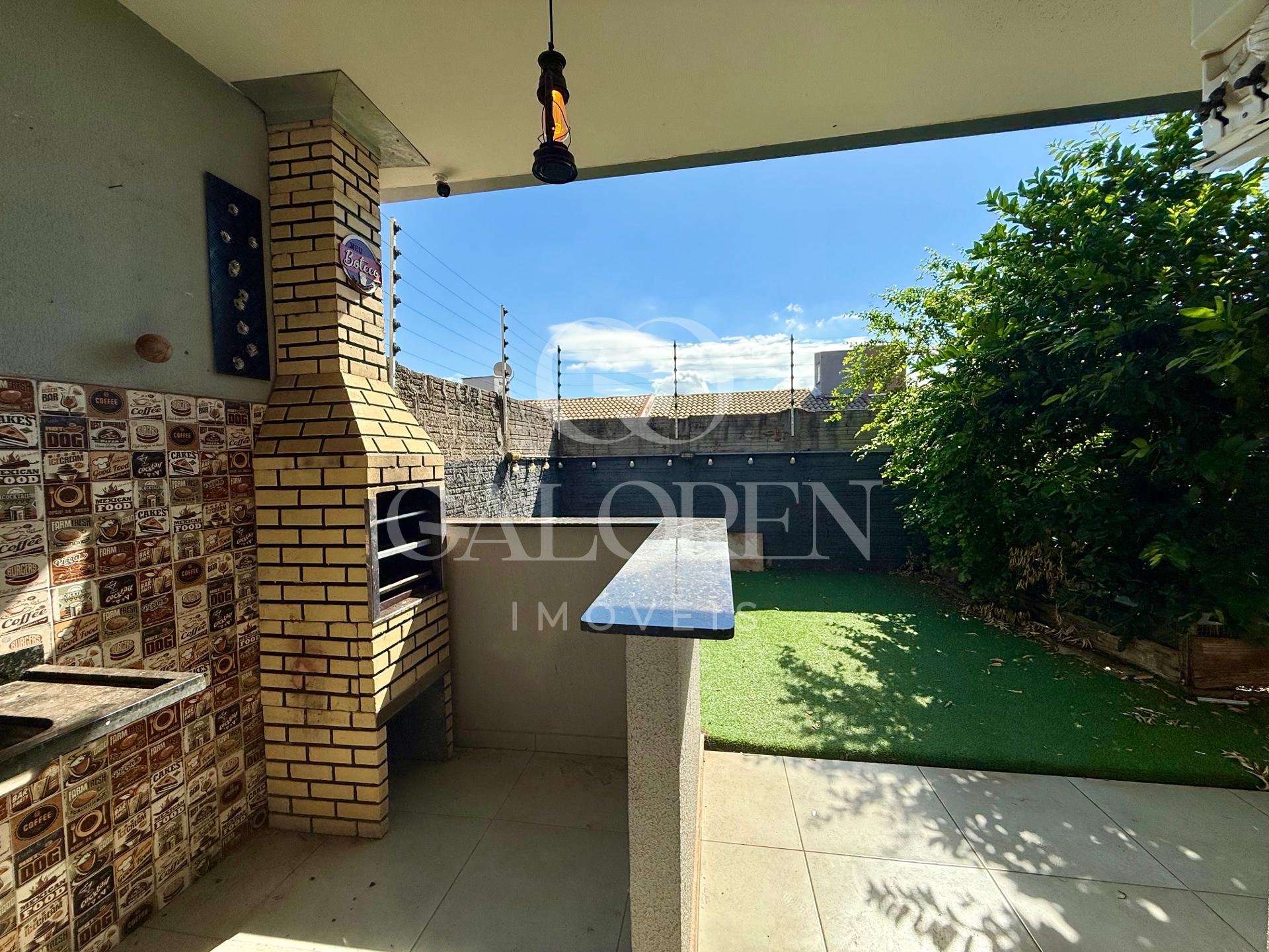 Casa 2 quartos 65m Jardim Itália, Sarandi PR - Área Gourmet com churrasqueira e jardim privativo