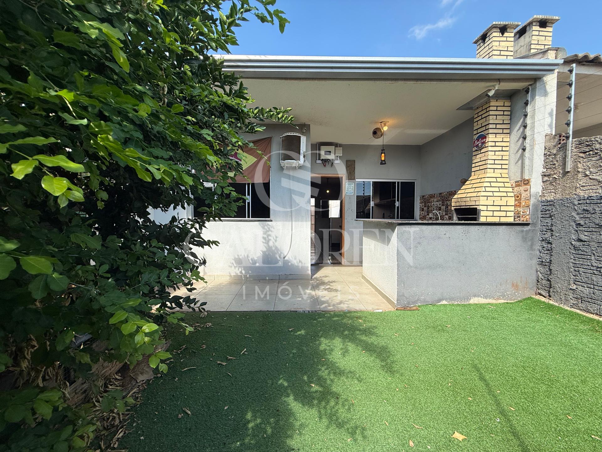 Casa 2 quartos 65m Jardim Itália, Sarandi PR - Área Gourmet com churrasqueira e jardim privativo
