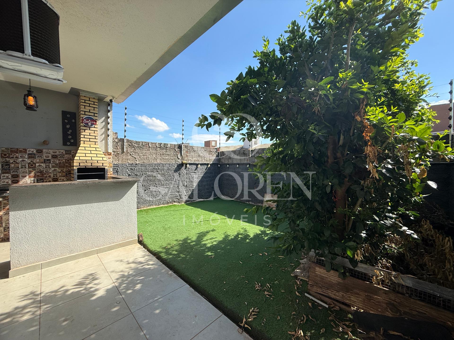 Casa 2 quartos 65m Jardim Itália, Sarandi PR - Área Gourmet com churrasqueira e jardim privativo