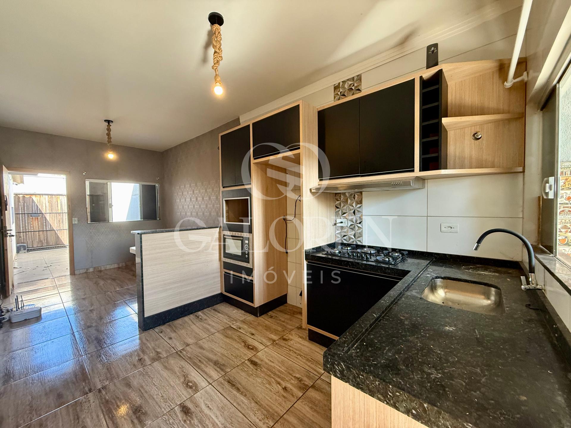 Casa 2 quartos 65m Jardim Itália, Sarandi PR - Área Gourmet com churrasqueira e jardim privativo