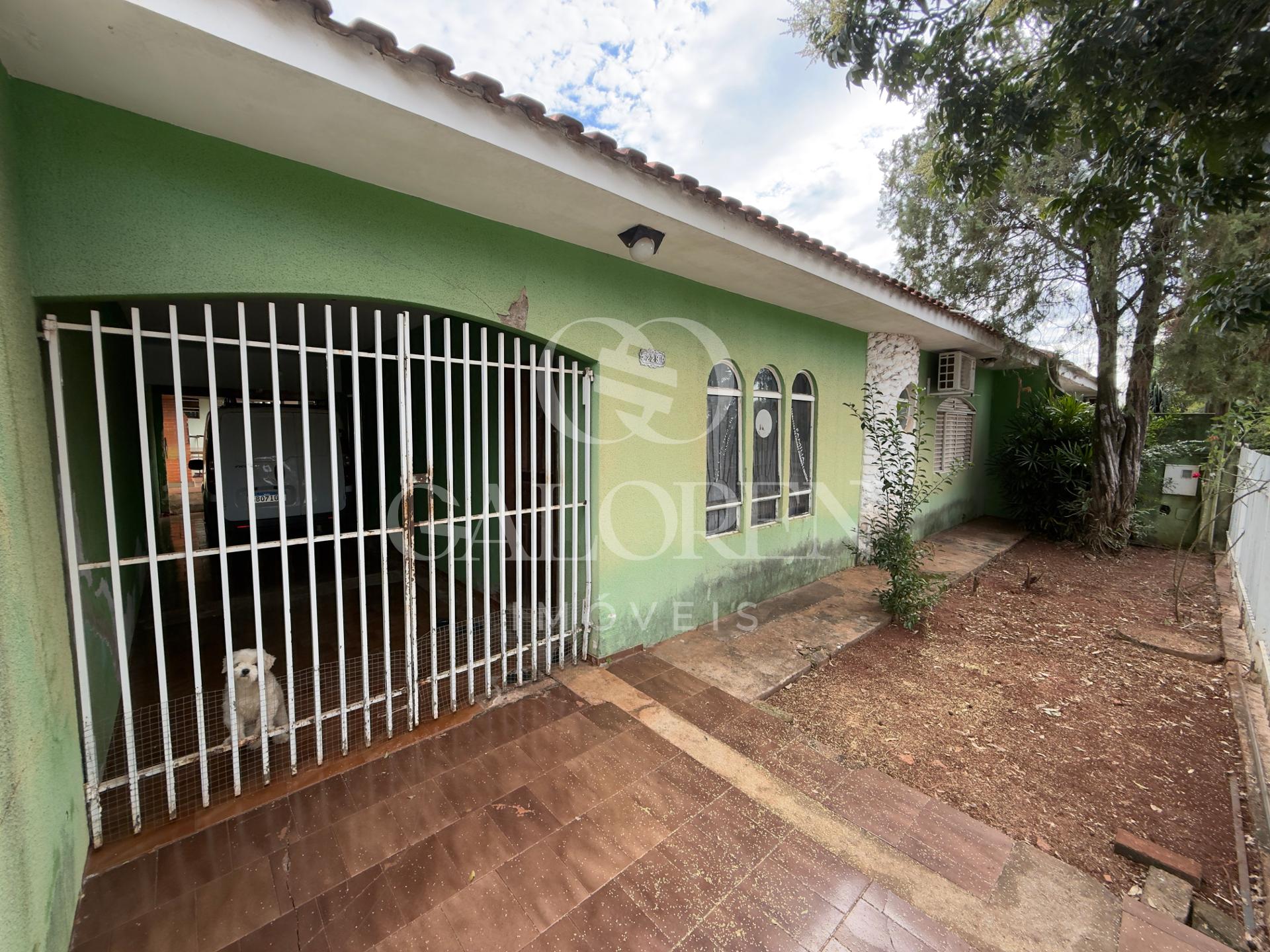 Terreno 300m com Casa de 194m à venda, Parque Hortência II, MARINGÁ - PR
