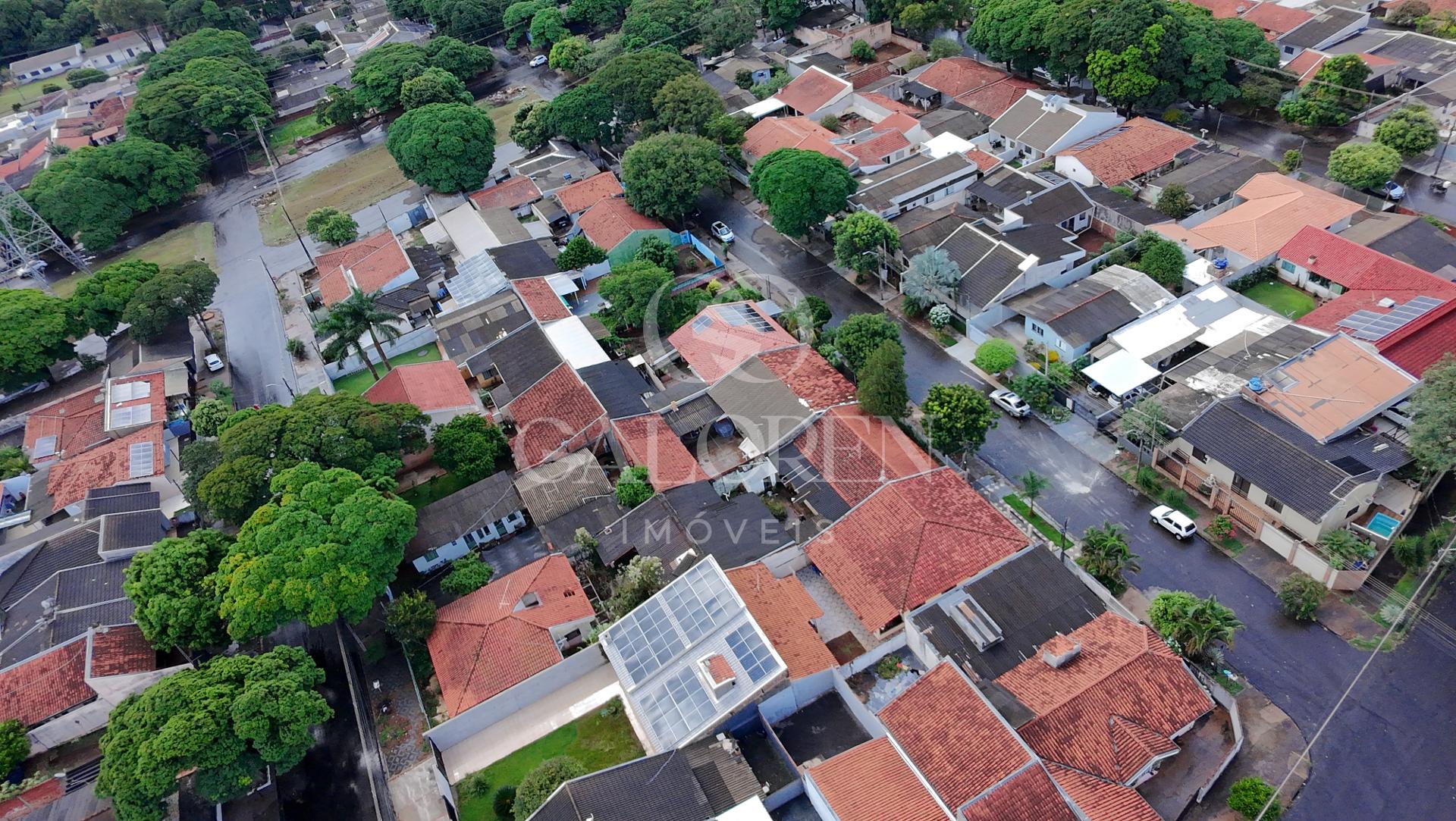 Terreno 300m com Casa de 194m à venda, Parque Hortência II, MARINGÁ - PR