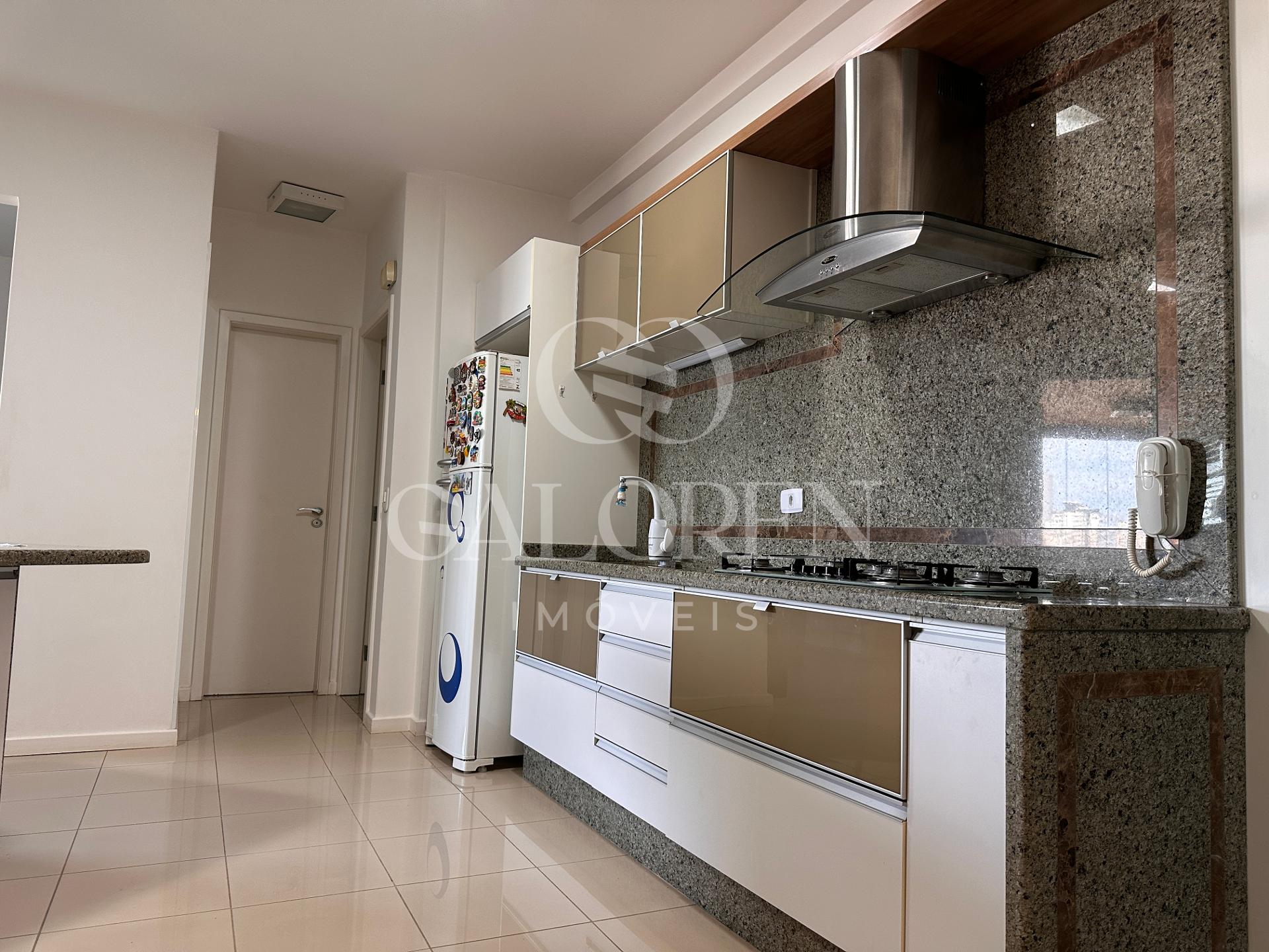 Apartamento à venda, zona 01, MARINGA - PR 01 suíte, mobiliado, sacada ,01 vaga