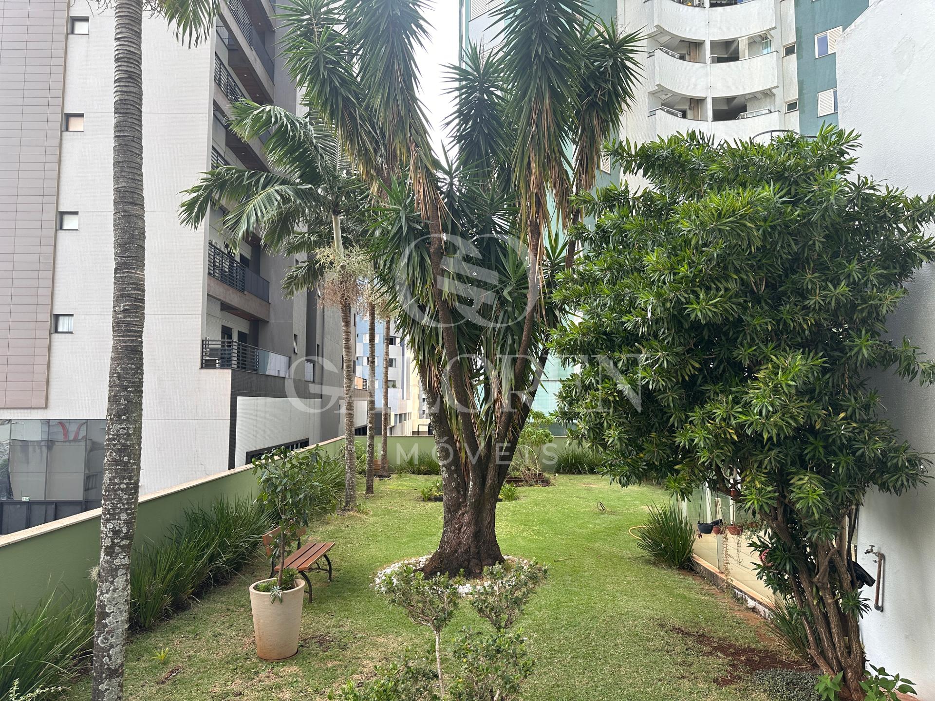 Apartamento à venda, zona 01, MARINGA - PR 01 suíte, mobiliado, sacada ,01 vaga