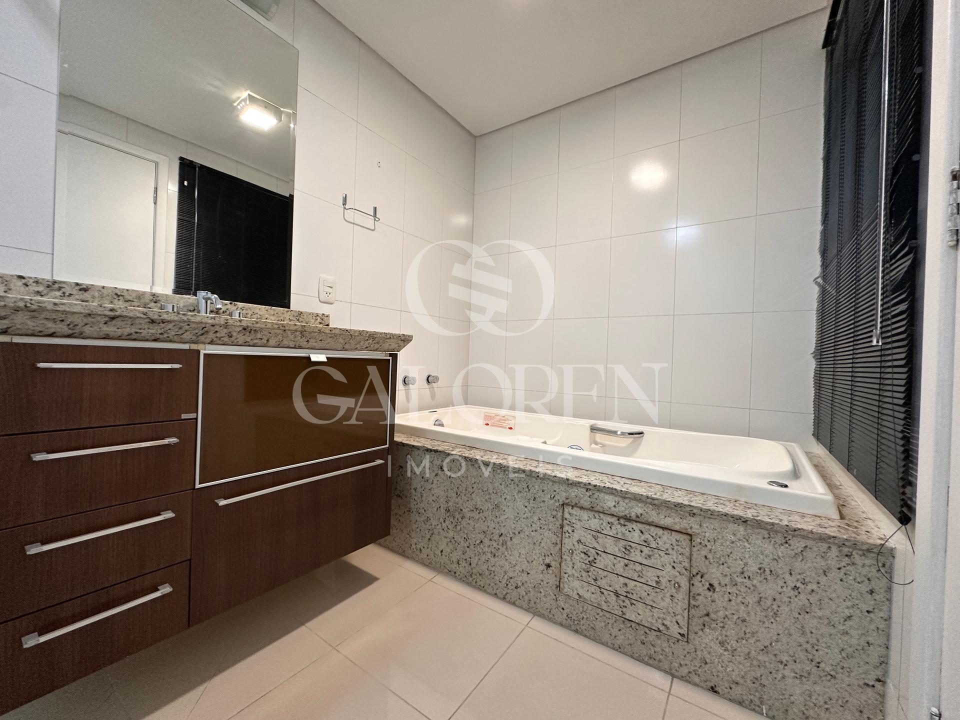 Apartamento à venda, zona 01, MARINGA - PR 01 suíte, mobiliado, sacada ,01 vaga