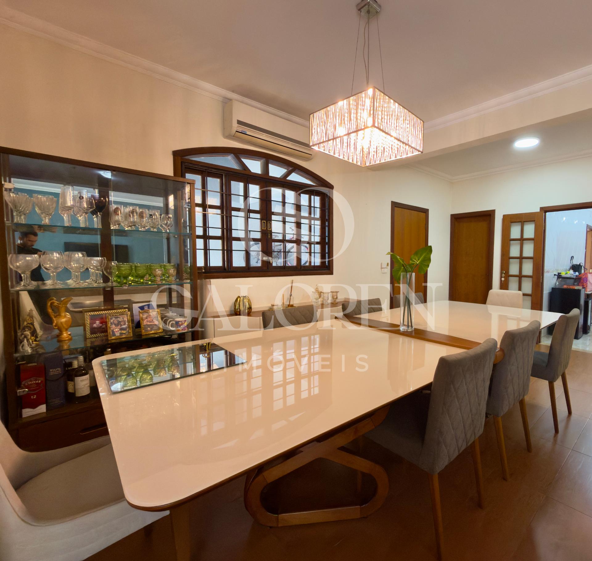VENDE Sobrado 1 suíte + 3 quartos,Jardim Higienópolis em maringá.