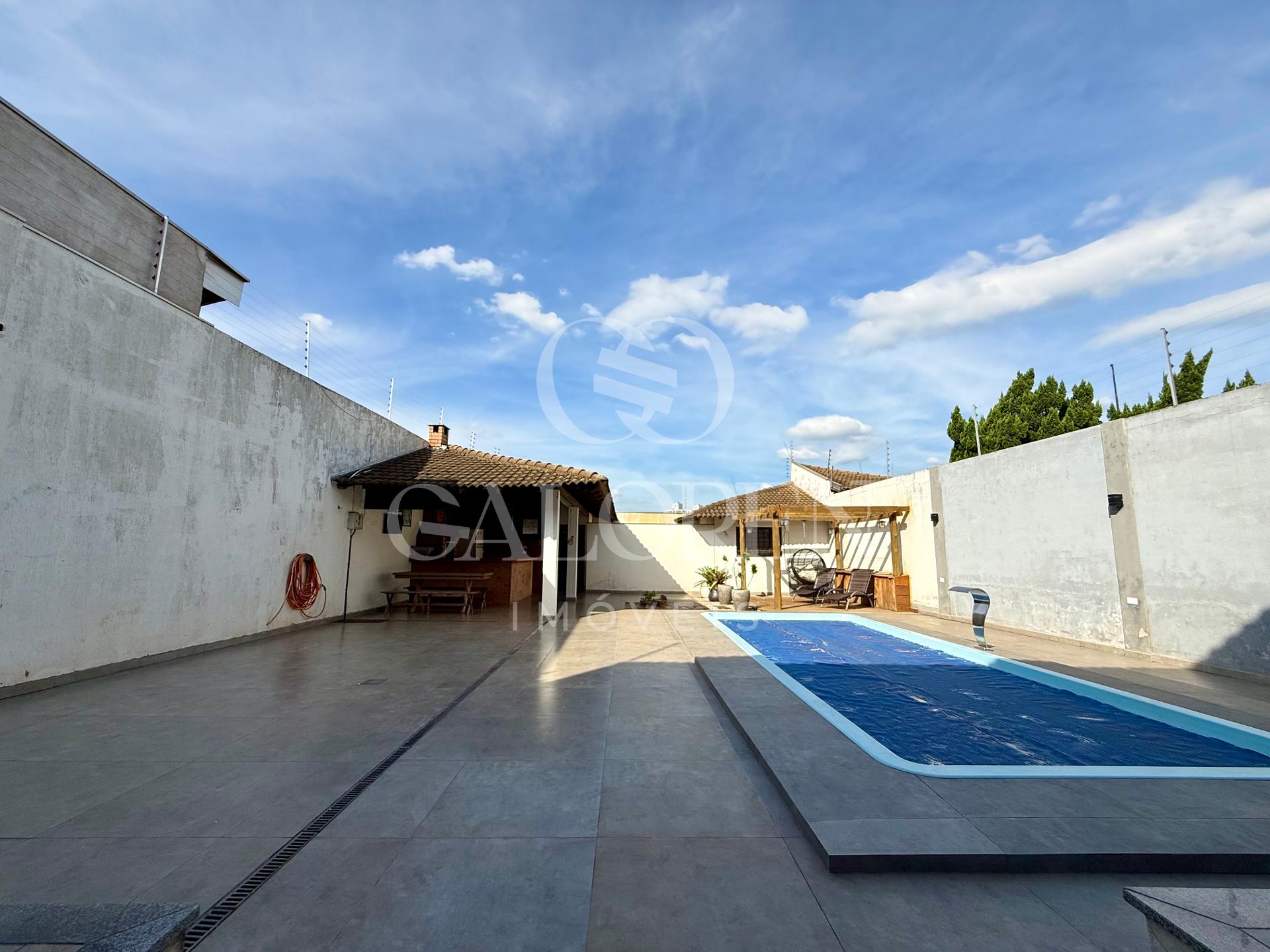 VENDE Sobrado 1 suíte + 3 quartos,Jardim Higienópolis em maringá.