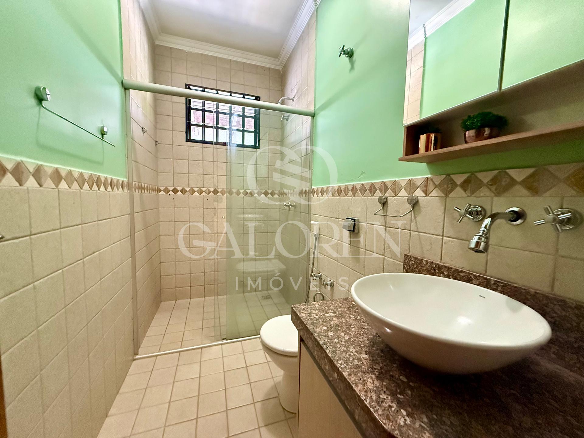 VENDE Sobrado 1 suíte + 3 quartos,Jardim Higienópolis em maringá.