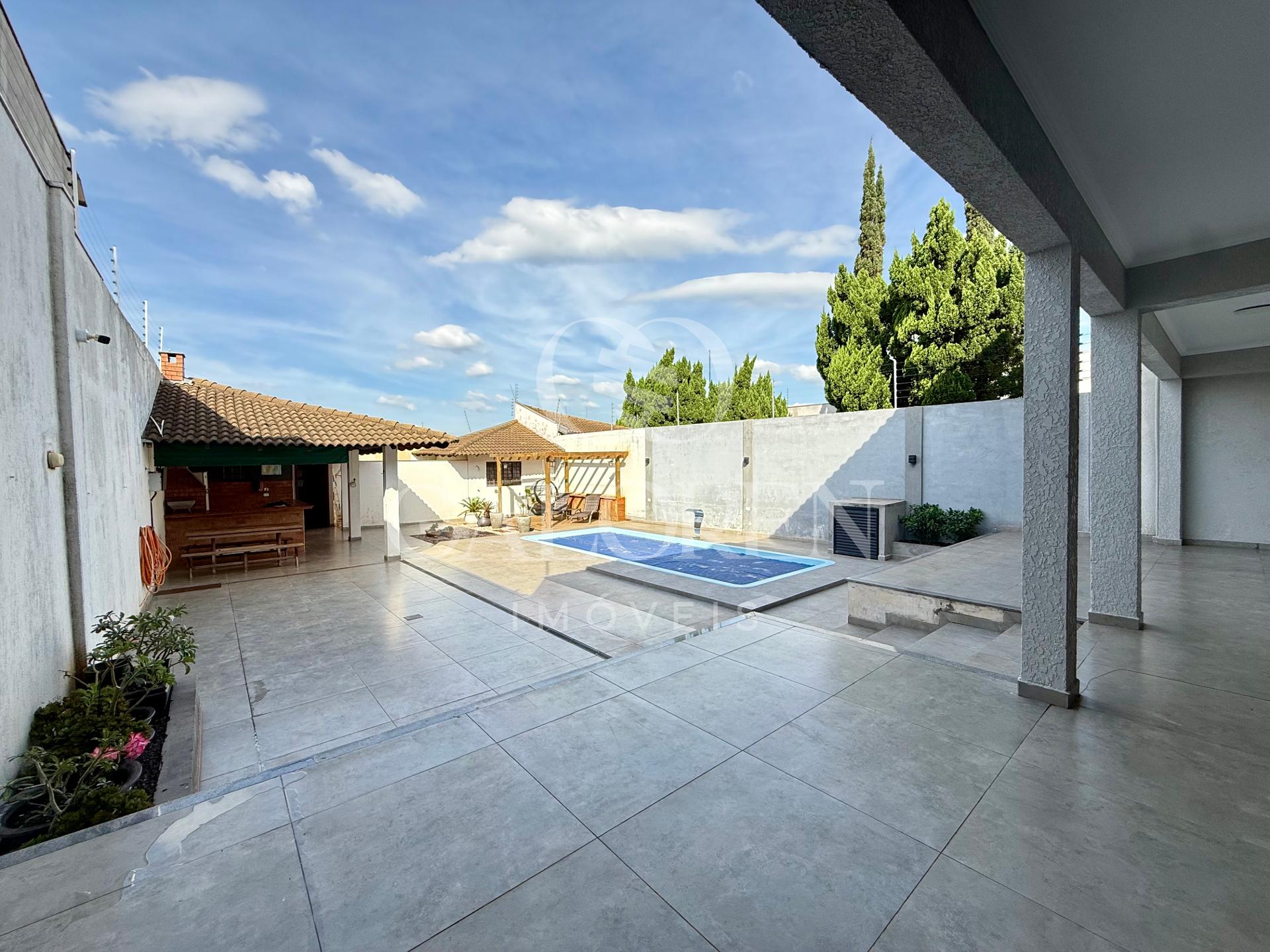 VENDE Sobrado 1 suíte + 3 quartos,Jardim Higienópolis em maringá.