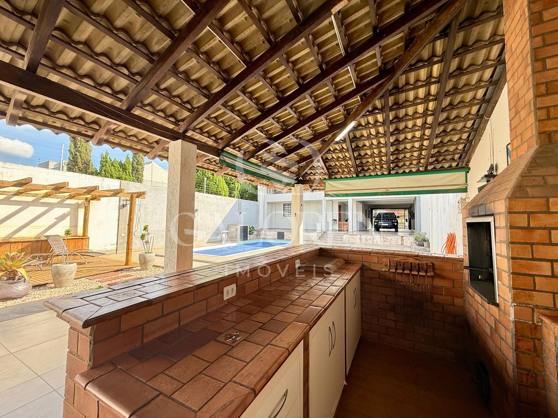 VENDE Sobrado 1 suíte + 3 quartos,Jardim Higienópolis em maringá.