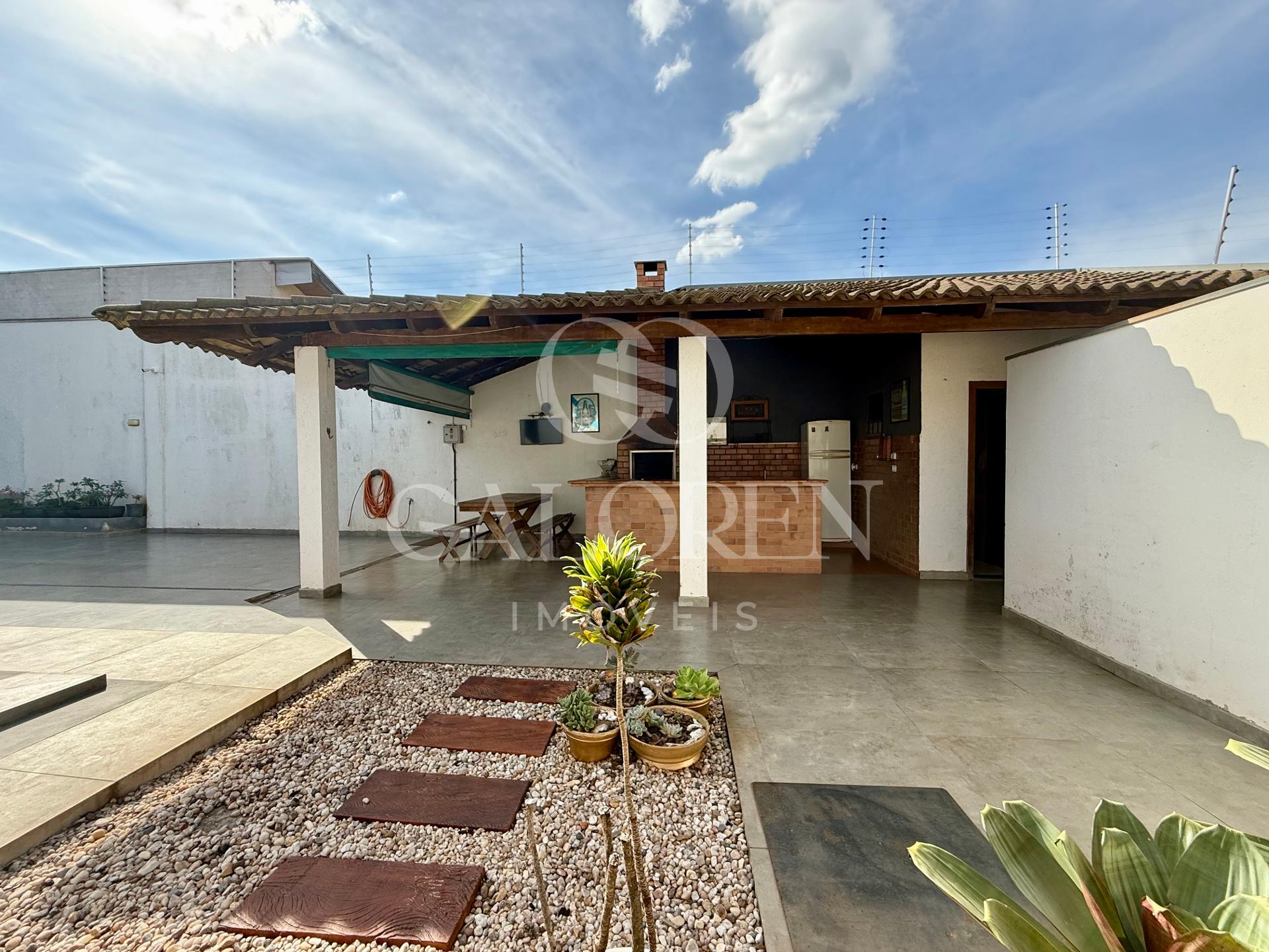 VENDE Sobrado 1 suíte + 3 quartos,Jardim Higienópolis em maringá.