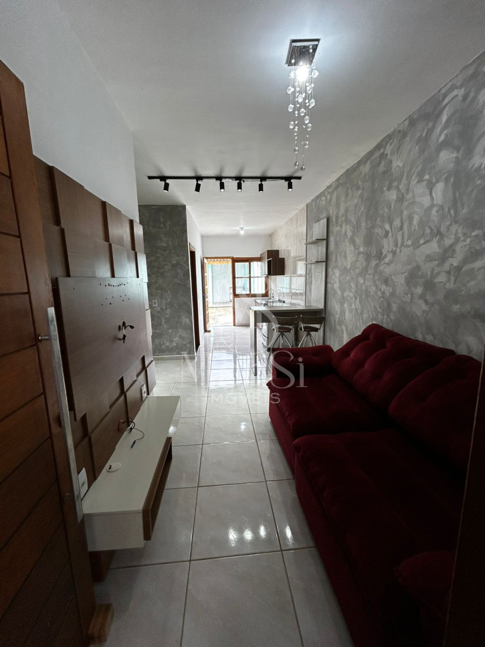 CASA SEMI MOBILIADA PARA LOCAÇÃO
