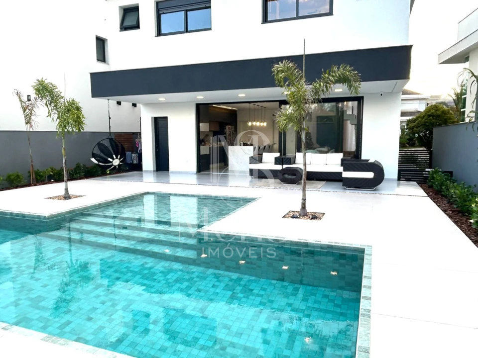 Sobrado com 3 suites no Alphaville