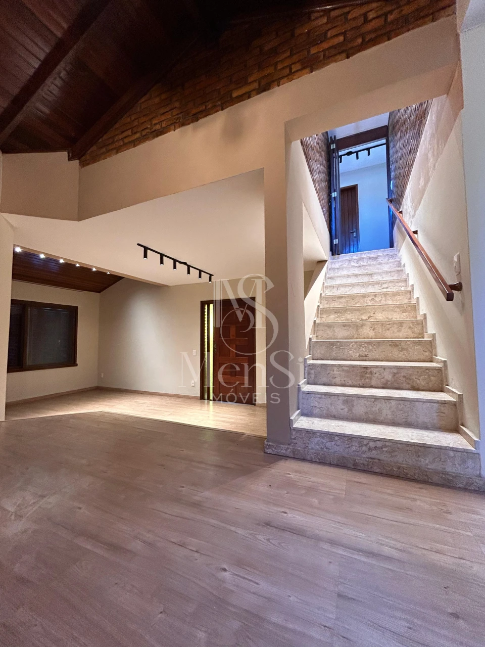 Casa 3 dormitórios - Gravatai