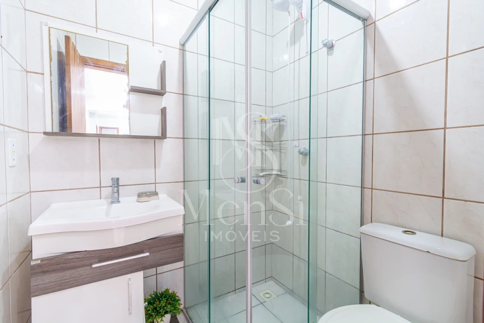 Casa 2 dormitórios - Cachoeirinha