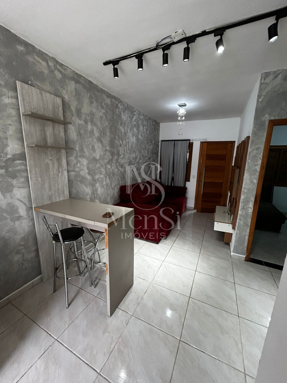 CASA SEMI MOBILIADA PARA LOCAÇÃO
