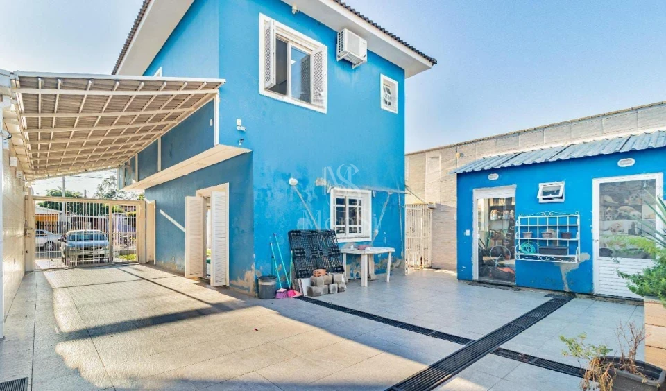 Sobrado 3 dormitórios - Cachoeirinha